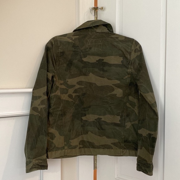 Abercrombie Camo Jacket - Picture 2 of 3